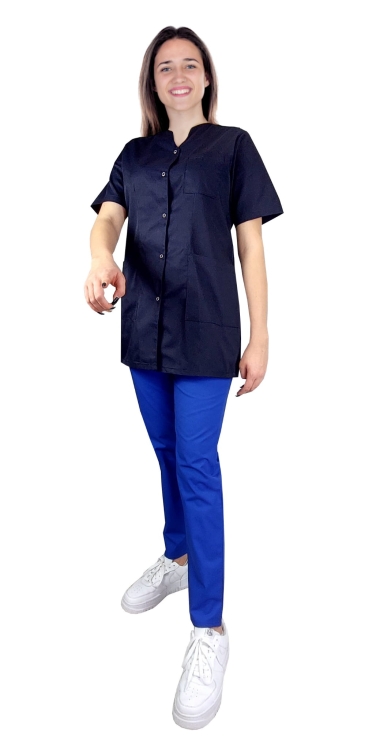 Completo MEDICAL BEAUTY: felpa medica e pantaloni a sigaretta.