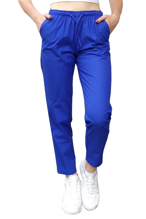 Felpa e pantaloni sigaretta in abbinamento MEDICAL BEAUTY