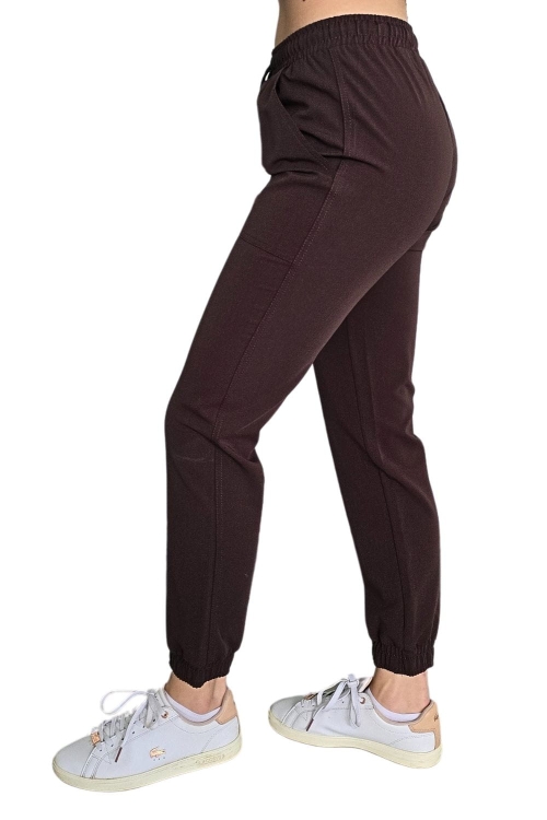 Czekoladowe joggery medyczne Casual Premium