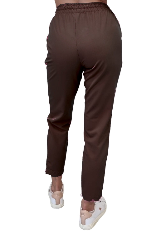 Damskie spodnie medyczne czekoladowe BASIC PREMIUM