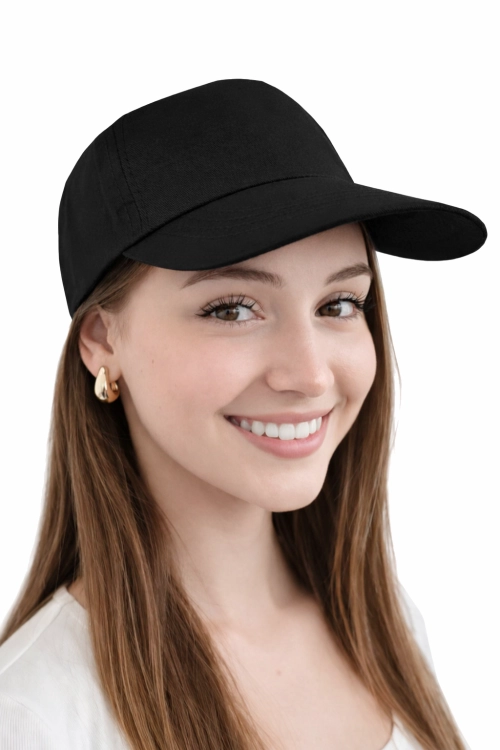 Czapka z twardym daszkiem kolor czarny.png