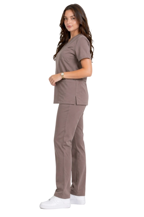 Komplet medyczny Casual  PREMIUM w kolorze cappucino,klasyczne proste spodnie