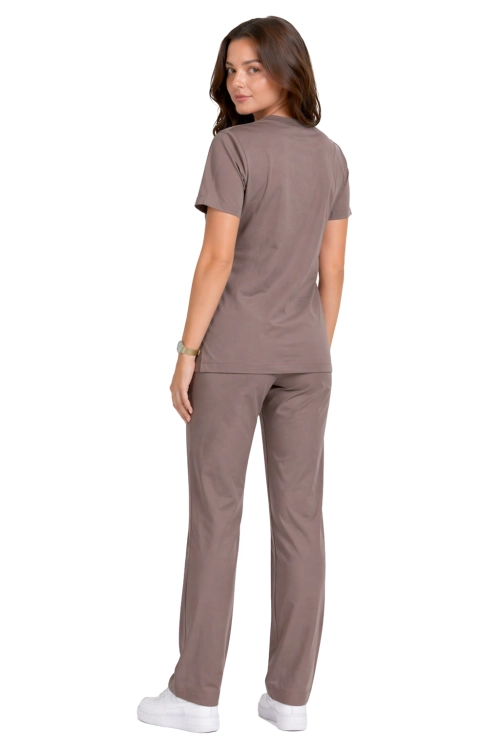 Casual  PREMIUM  Komplet medyczny w kolorze cappucino ,klasyczne proste spodnie